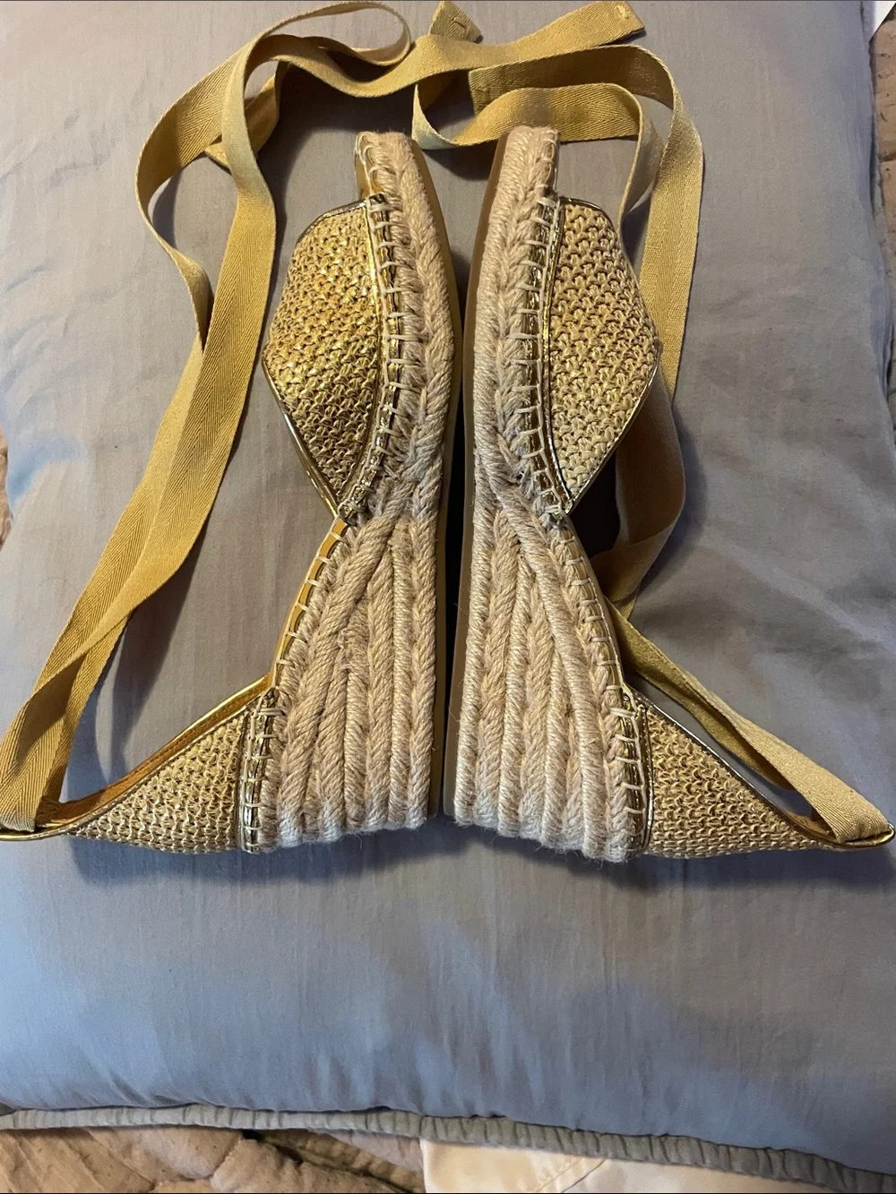 NWOT Sarto by Franco Sarto Casey Wedge Espadrilles in Gold Size 8M